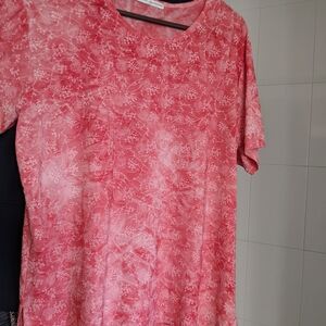 Chic Pink Floral Crop Top